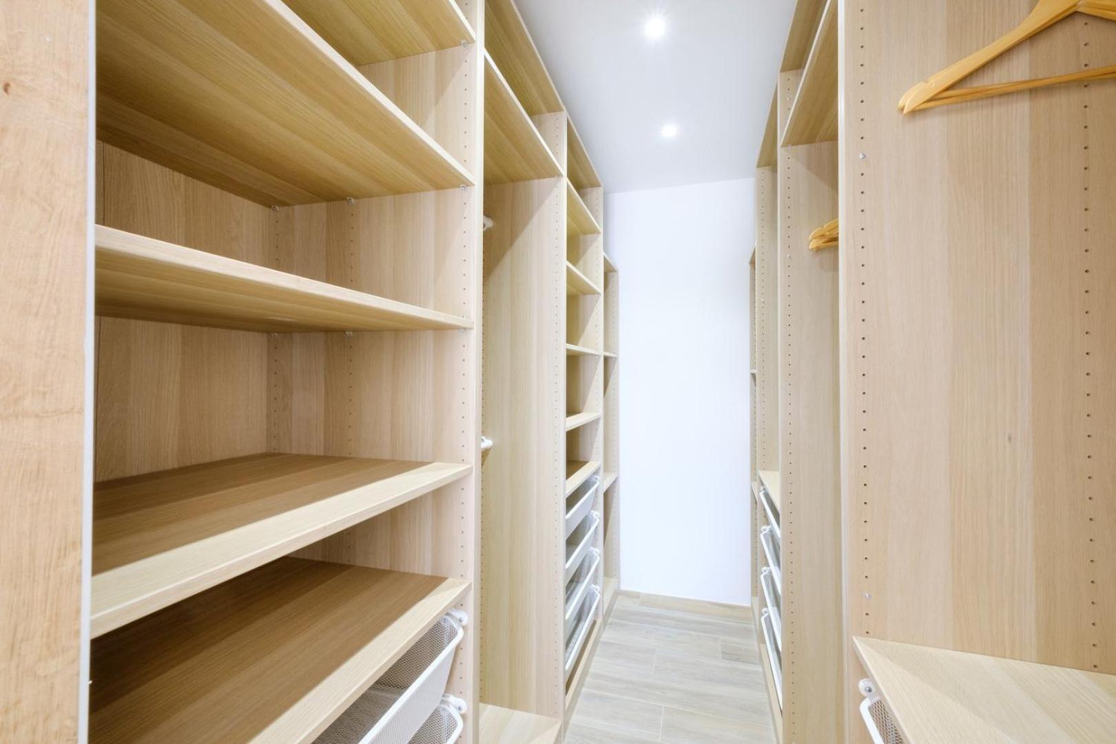 Moderne Pour 8 Personnes - Vue Sur ! Villa Nizza