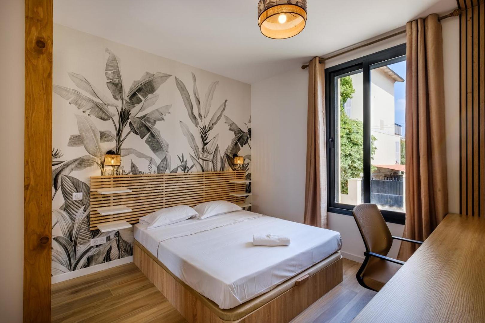 Moderne Pour 8 Personnes - Vue Sur ! Villa Nizza